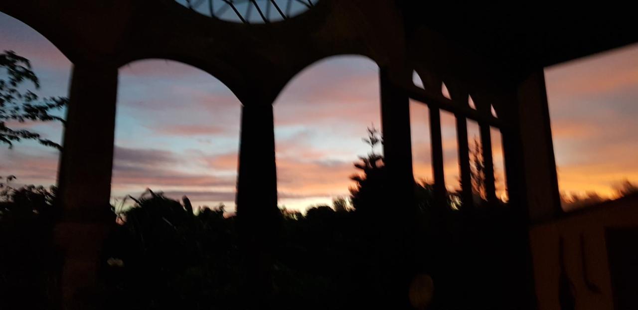 Avalon Ubud Castle & Spa 외부 사진