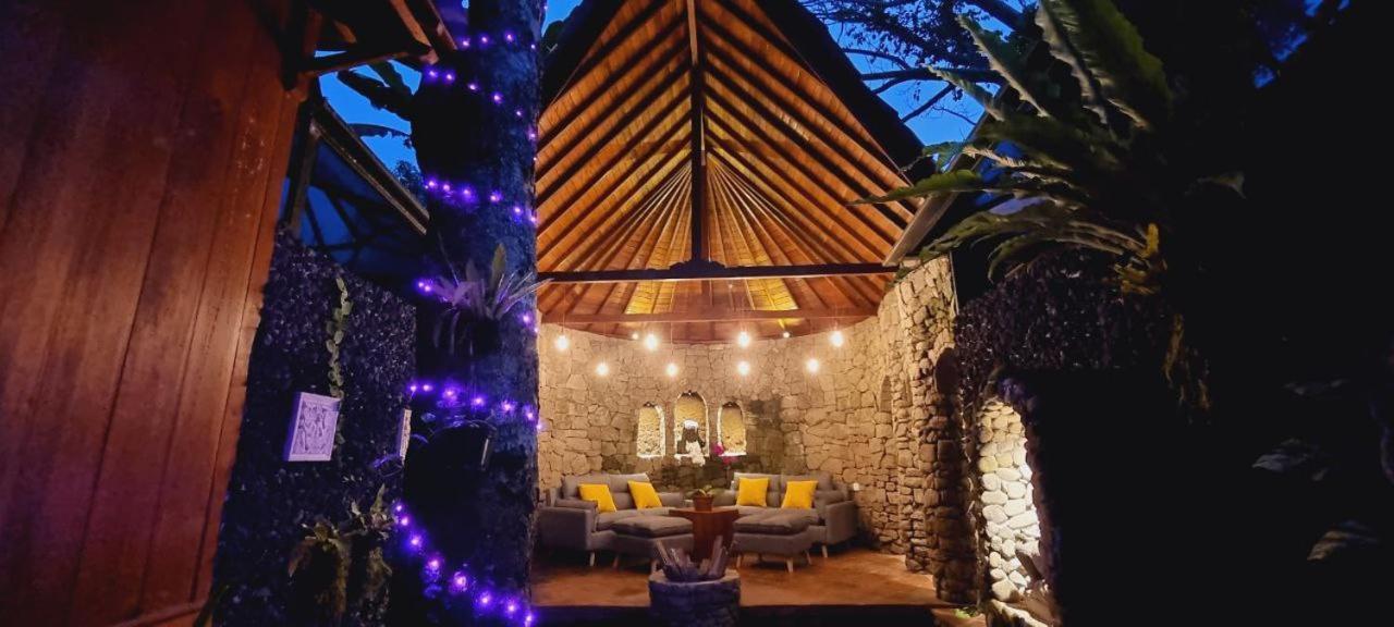 Avalon Ubud Castle & Spa 외부 사진